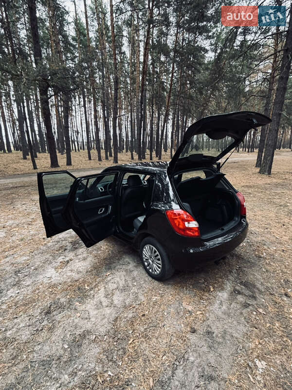 Хэтчбек Skoda Fabia 2008 в Солоницевке