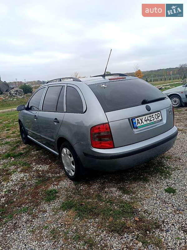 Универсал Skoda Fabia 2005 в Харькове