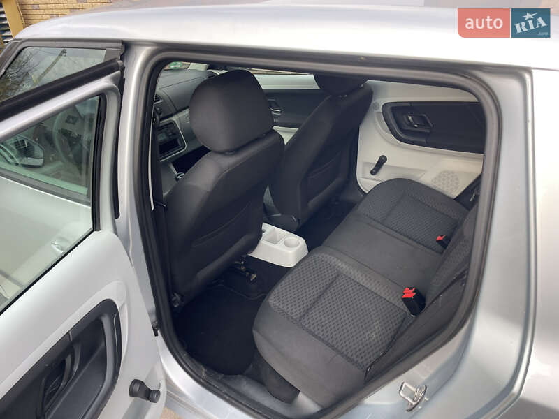 Универсал Skoda Fabia 2011 в Сарнах фото 11 Универсал Skoda Fabia 2011 в Сарнах