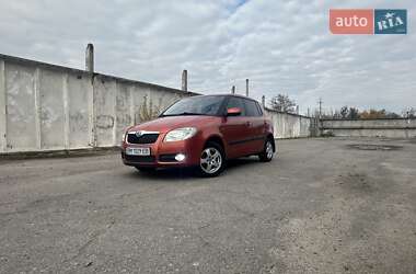 Хэтчбек Skoda Fabia 2008 в 