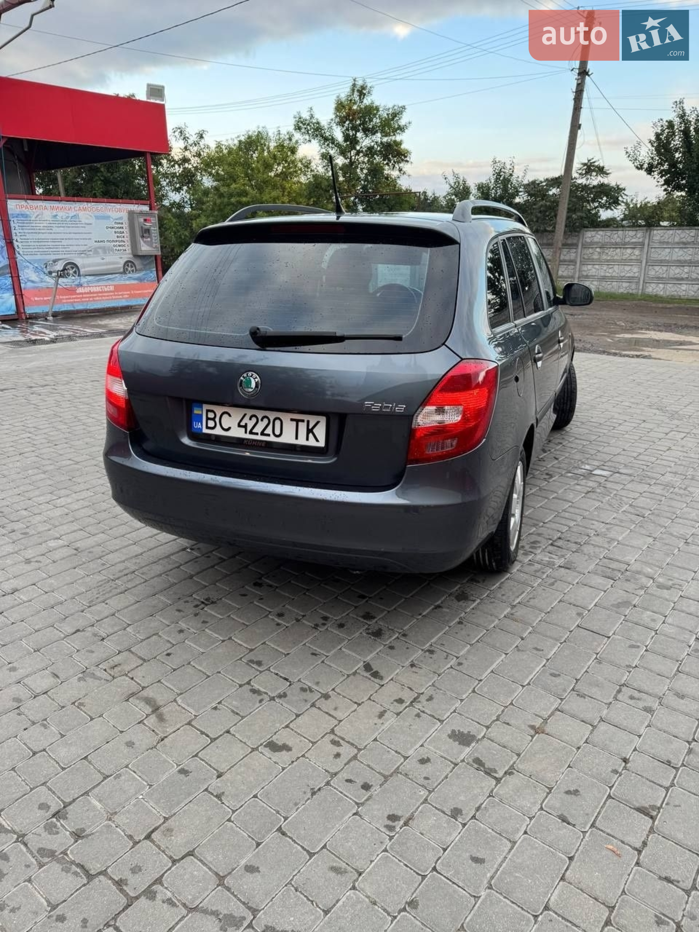 2011 Skoda Fabia - мініатюра 4
