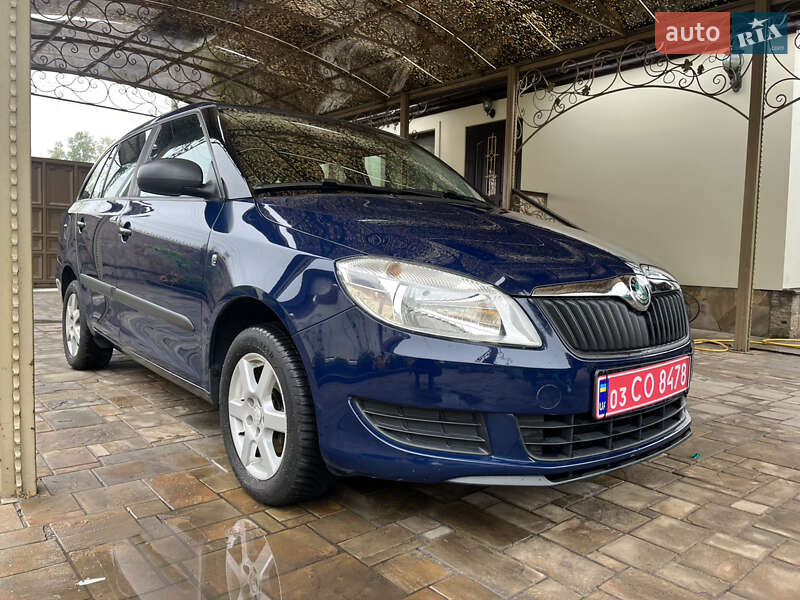 Универсал Skoda Fabia 2011 в Ахтырке фото 6 Универсал Skoda Fabia 2011 в Ахтырке