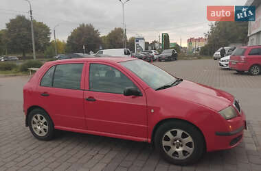 Хетчбек Skoda Fabia 2006 в 