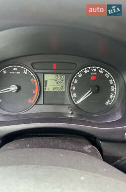 Хэтчбек Skoda Fabia 2009 в  фото 11 Хэтчбек Skoda Fabia 2009 в