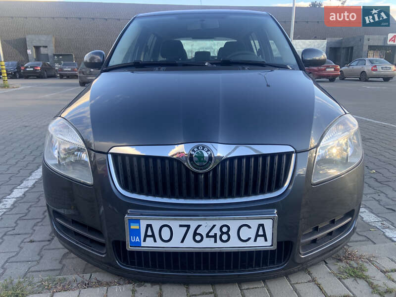 Хэтчбек Skoda Fabia 2009 в Ужгороде