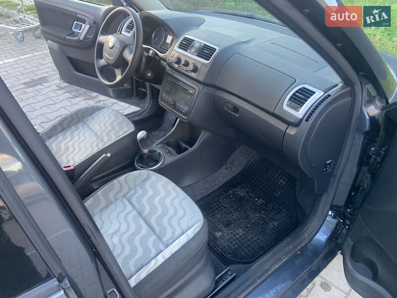 Хэтчбек Skoda Fabia 2009 в Ужгороде
