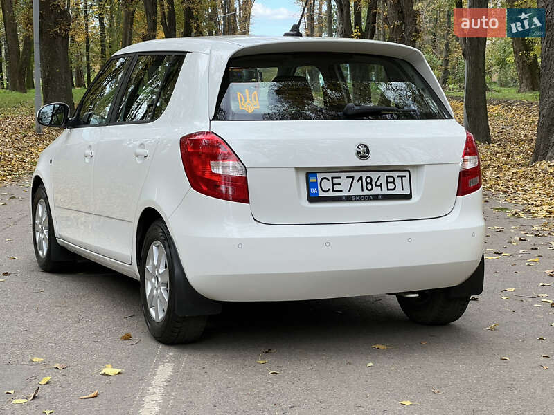 Хетчбек Skoda Fabia 2013 в Чернівцях