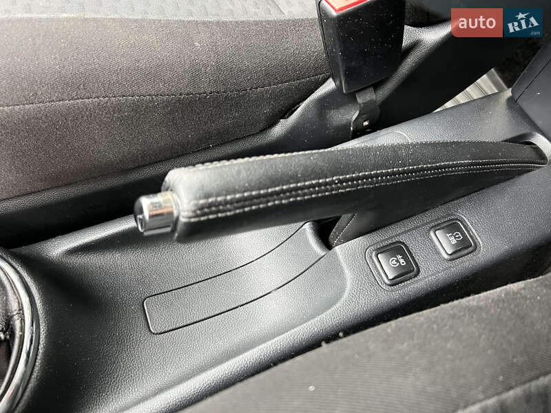 Хетчбек Skoda Fabia 2013 в Чернівцях