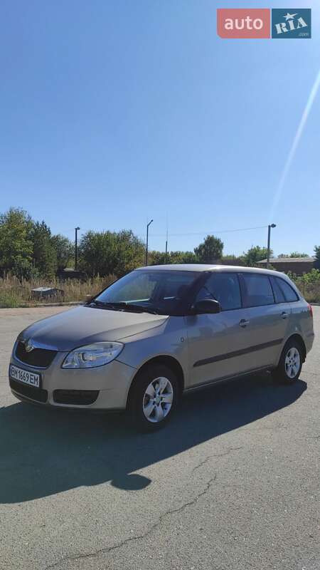 Універсал Skoda Fabia 2008 в  фото Універсал Skoda Fabia 2008 в