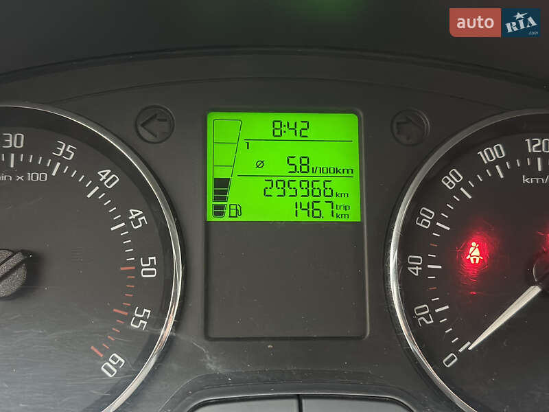 Універсал Skoda Fabia 2013 в Житомирі