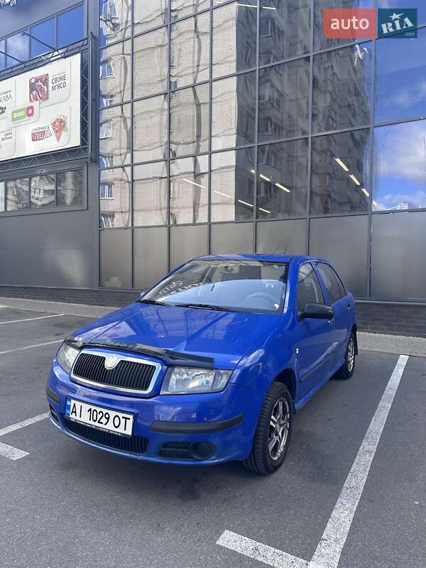 Хэтчбек Skoda Fabia 2006 в Киеве