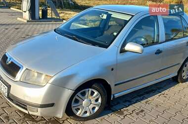 Хэтчбек Skoda Fabia 2001 в  Хэтчбек Skoda Fabia 2001 в