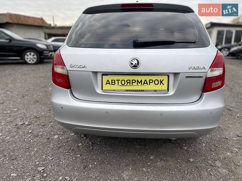 Універсал Skoda Fabia 2013 в Ужгороді