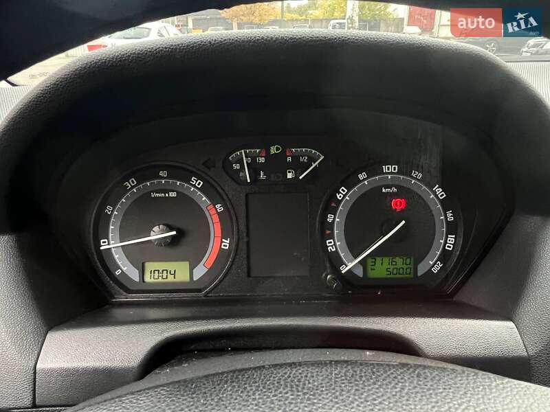 Хэтчбек Skoda Fabia 2007 в Днепре