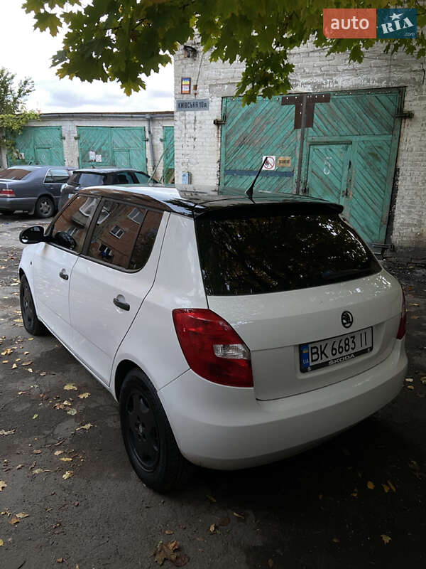 Хэтчбек Skoda Fabia 2011 в Ровно фото 15 Хэтчбек Skoda Fabia 2011 в Ровно