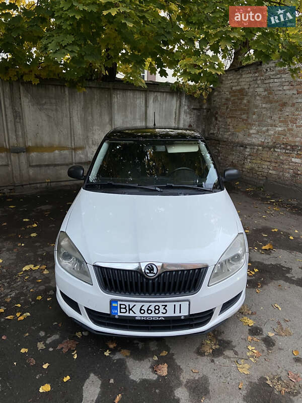 Хэтчбек Skoda Fabia 2011 в Ровно фото 11 Хэтчбек Skoda Fabia 2011 в Ровно