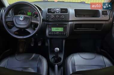 Хэтчбек Skoda Fabia 2010 в 