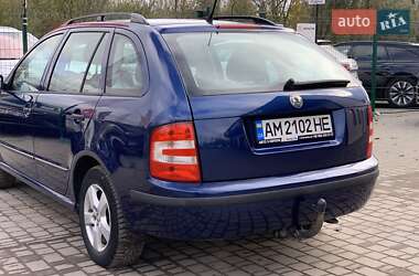 Хэтчбек Skoda Fabia 2006 в  фото 18 Хэтчбек Skoda Fabia 2006 в