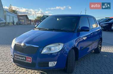 Хэтчбек Skoda Fabia 2009 в Львове