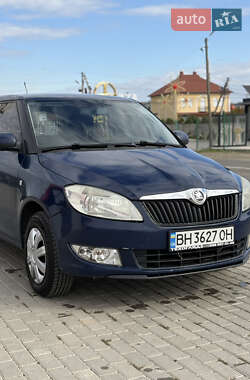 Хэтчбек Skoda Fabia 2013 в 