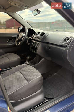Хэтчбек Skoda Fabia 2013 в 