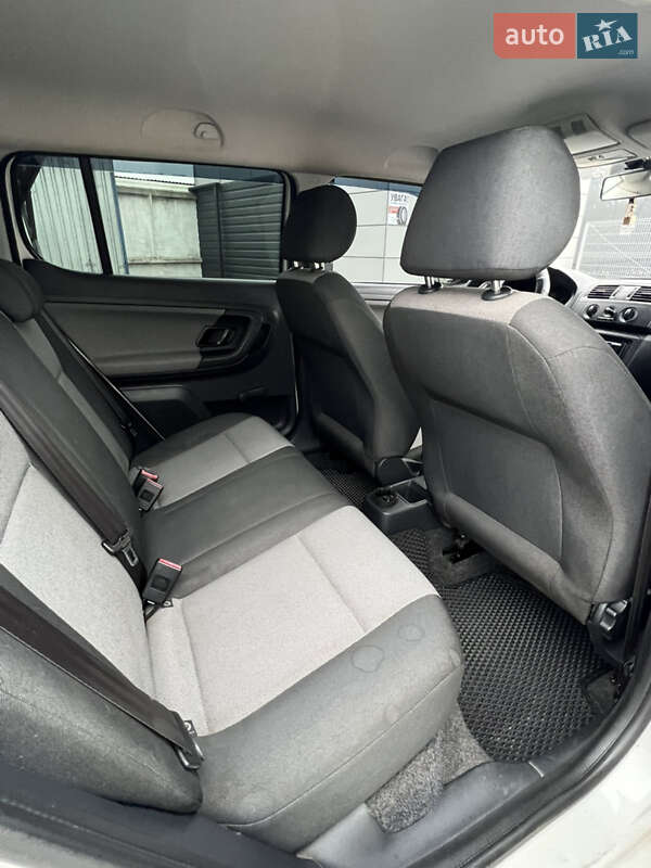 Хетчбек Skoda Fabia 2012 в Білій Церкві фото 17 Хетчбек Skoda Fabia 2012 в Білій Церкві