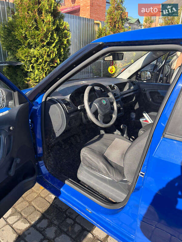 Хэтчбек Skoda Fabia 2009 в Ивано-Франковске фото 12 Хэтчбек Skoda Fabia 2009 в Ивано-Франковске