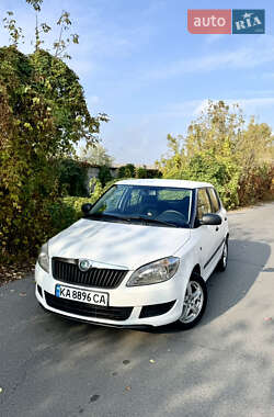 Хэтчбек Skoda Fabia 2011 в Киеве