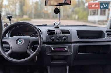 Хэтчбек Skoda Fabia 2008 в 