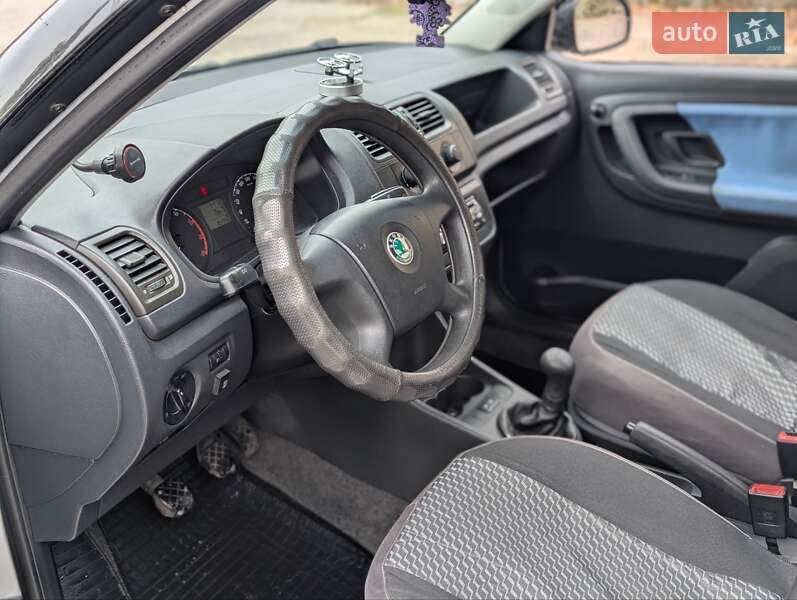 Хетчбек Skoda Fabia 2008 в Чернігові фото 10 Хетчбек Skoda Fabia 2008 в Чернігові