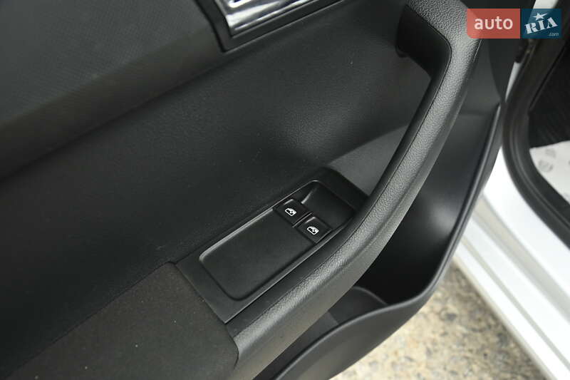 Универсал Skoda Fabia 2015 в Бердичеве фото 13 Универсал Skoda Fabia 2015 в Бердичеве