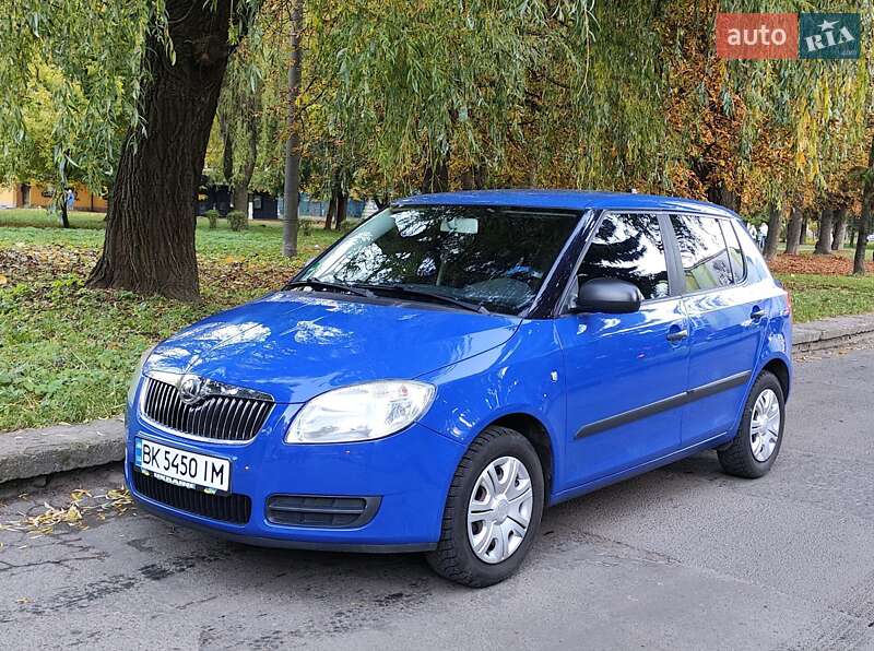Хетчбек Skoda Fabia 2007 в Рівному фото 4 Хетчбек Skoda Fabia 2007 в Рівному