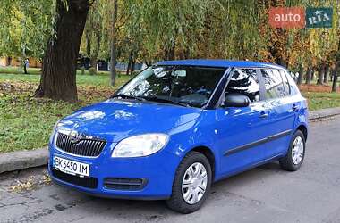 Хэтчбек Skoda Fabia 2007 в 