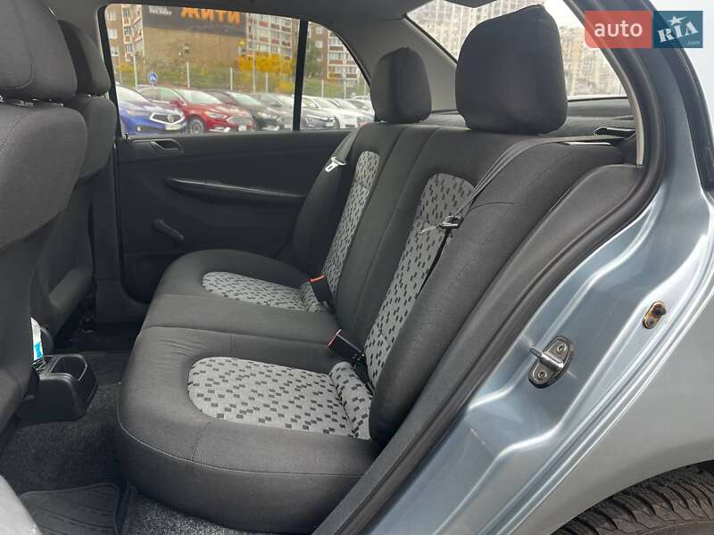 Седан Skoda Fabia 2006 в Києві фото 9 Седан Skoda Fabia 2006 в Києві