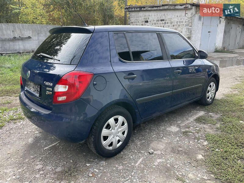 Хэтчбек Skoda Fabia 2011 в Желтых Водах фото 6 Хэтчбек Skoda Fabia 2011 в Желтых Водах