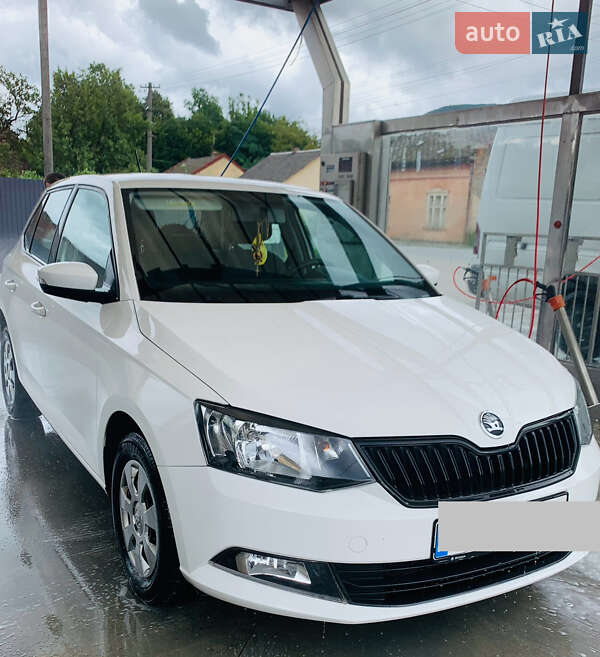 Хетчбек Skoda Fabia 2017 в Ужгороді фото 11 Хетчбек Skoda Fabia 2017 в Ужгороді