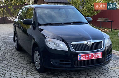 Универсал Skoda Fabia 2009 в  фото 5 Универсал Skoda Fabia 2009 в