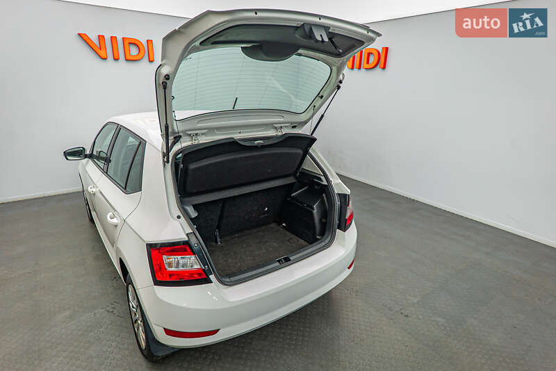 Хэтчбек Skoda Fabia 2018 в Киеве фото 7 Хэтчбек Skoda Fabia 2018 в Киеве