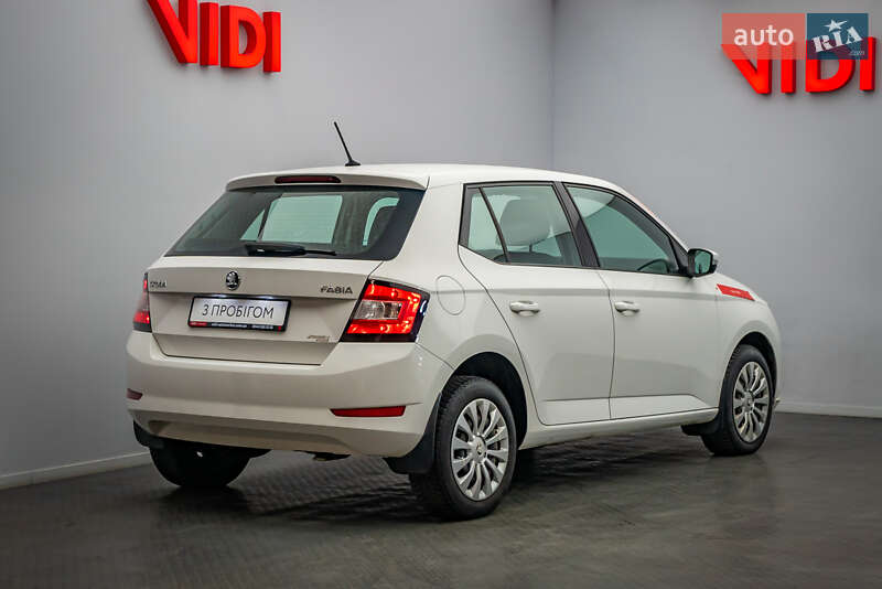 Хэтчбек Skoda Fabia 2018 в Киеве фото 2 Хэтчбек Skoda Fabia 2018 в Киеве