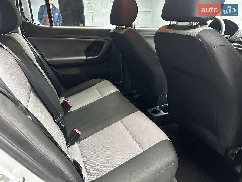 Хэтчбек Skoda Fabia 2009 в Черновцах
