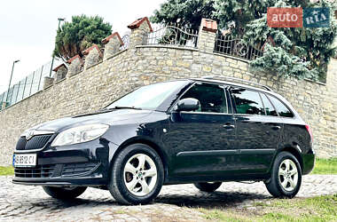Универсал Skoda Fabia 2010 в Каменец-Подольском