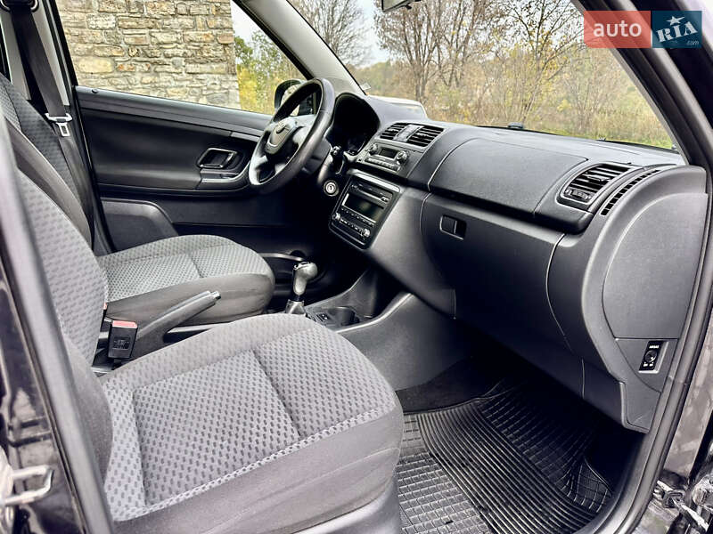 Универсал Skoda Fabia 2010 в Каменец-Подольском