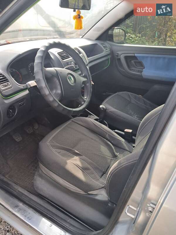 Хэтчбек Skoda Fabia 2008 в Новомосковске фото 3 Хэтчбек Skoda Fabia 2008 в Новомосковске