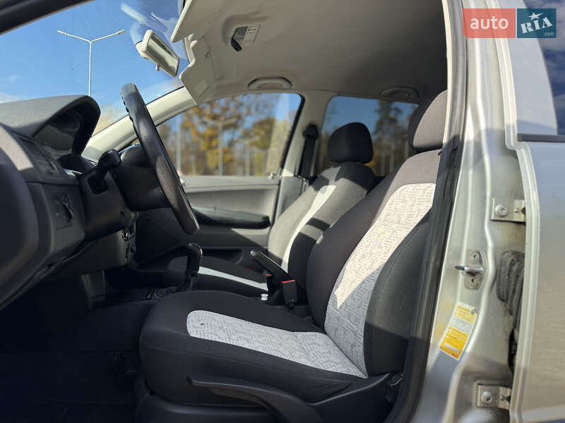 Универсал Skoda Fabia 2004 в Харькове