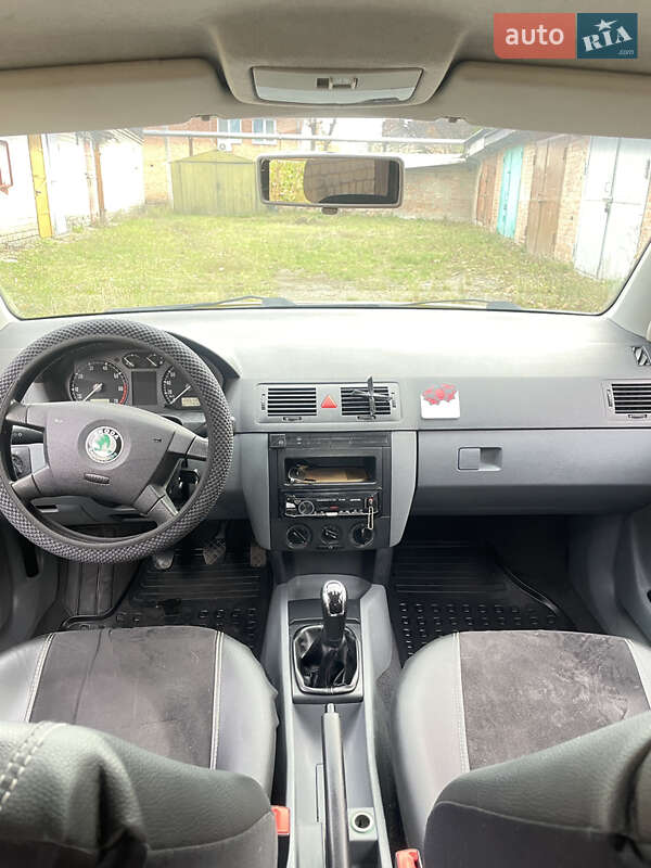 Хетчбек Skoda Fabia 2001 в Лубнах фото 2 Хетчбек Skoda Fabia 2001 в Лубнах