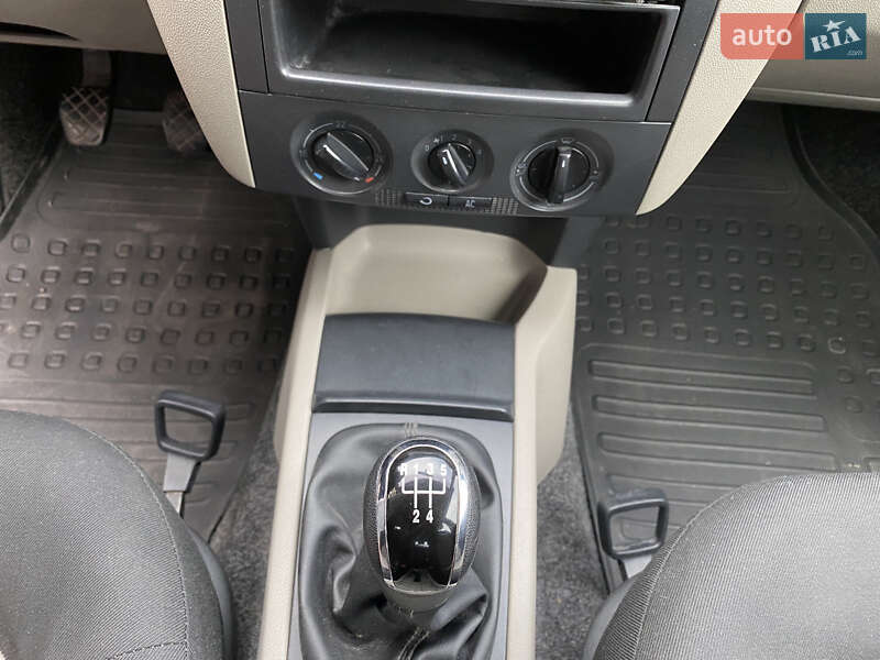 Універсал Skoda Fabia 2005 в Рівному фото 11 Універсал Skoda Fabia 2005 в Рівному