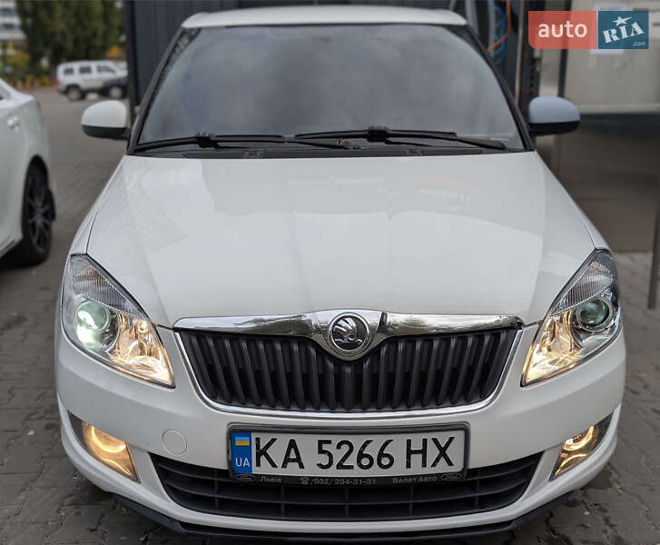 Хэтчбек Skoda Fabia 2014 в Киеве