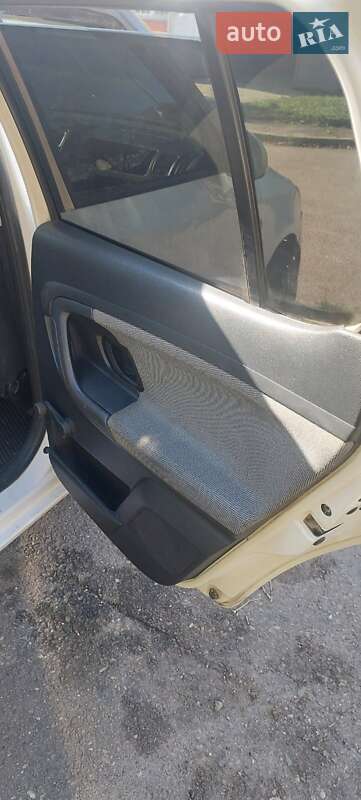 Хетчбек Skoda Fabia 2011 в Львові