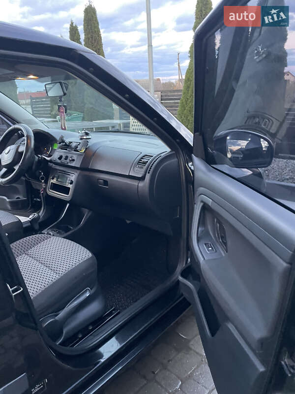 Хэтчбек Skoda Fabia 2010 в Ивано-Франковске