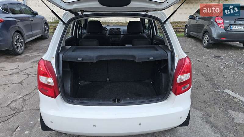 Хэтчбек Skoda Fabia 2013 в Киеве фото 5 Хэтчбек Skoda Fabia 2013 в Киеве